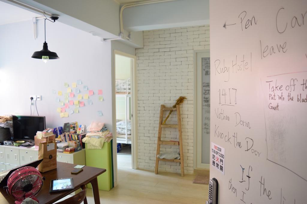 Ruby Hostel Kaulung Kültér fotó