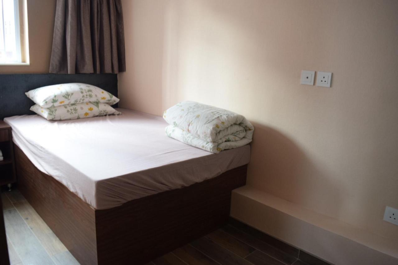 Ruby Hostel Kaulung Kültér fotó